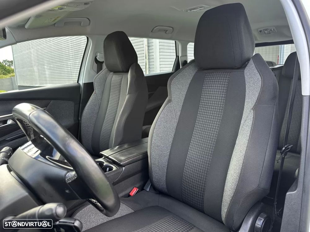 Peugeot 5008 1.2 PureTech Allure Pack - 34
