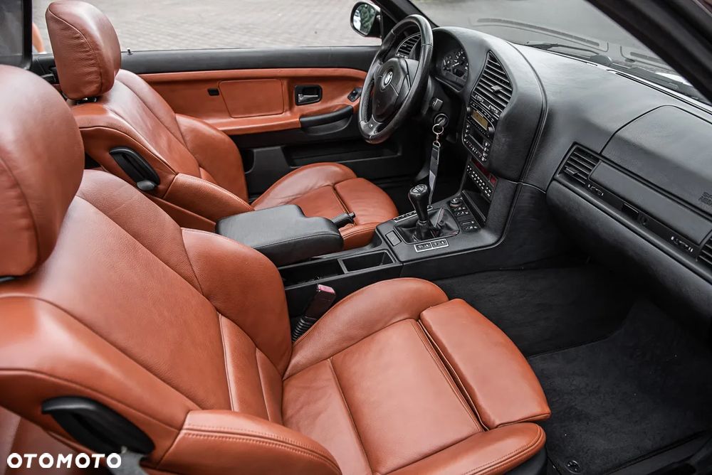 BMW Seria 3 - 25