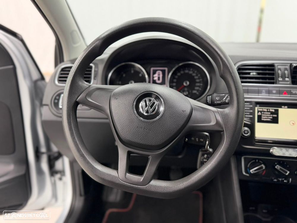 VW Polo 1.4 TDi Connect - 9