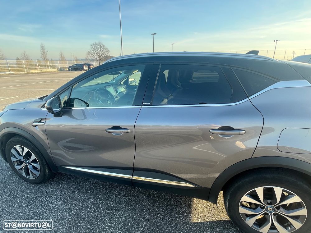 Renault Captur 1.6 E-Tech Full Hybrid Techno - 2