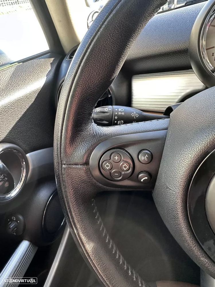 MINI 3 Portas Cooper D - 23