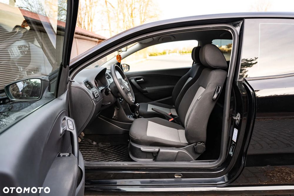 Volkswagen Polo 1.2 Comfortline - 12