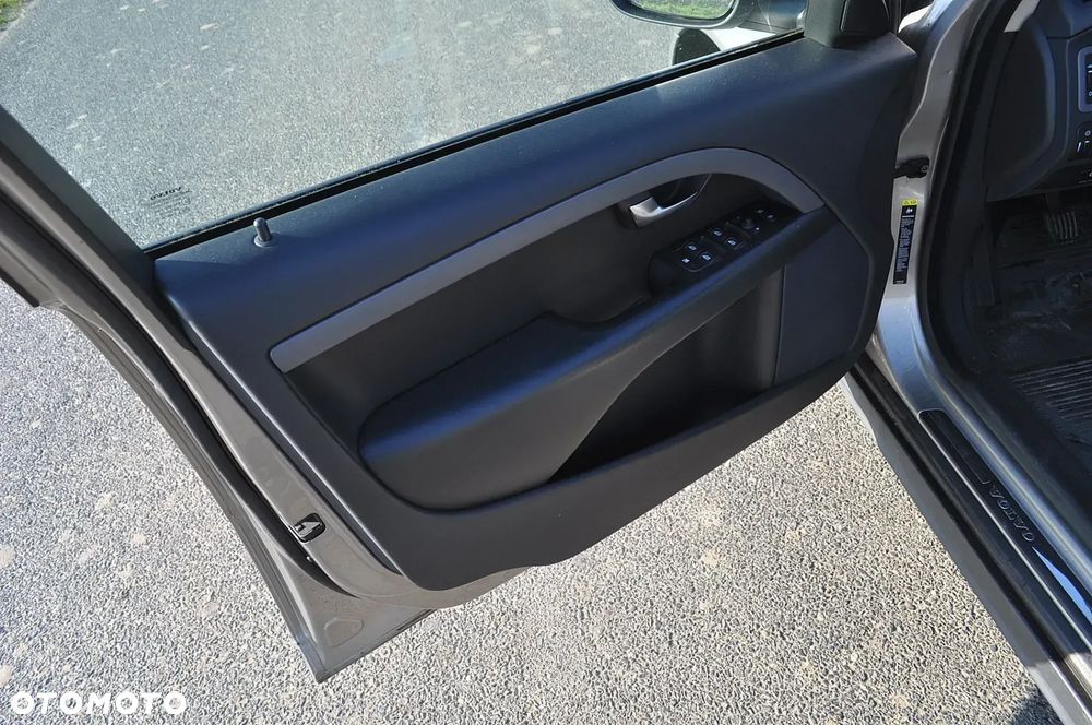 Volvo V70 2.0 Summum - 13