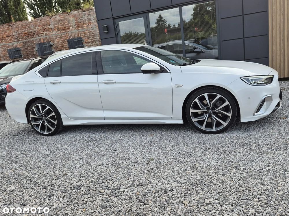 Opel Insignia Sport2.0 Direct InjTurbo 4x4 GSI - 10