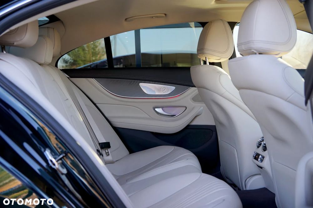 Mercedes-Benz CLS 400 d 4Matic 9G-TRONIC AMG Line - 26
