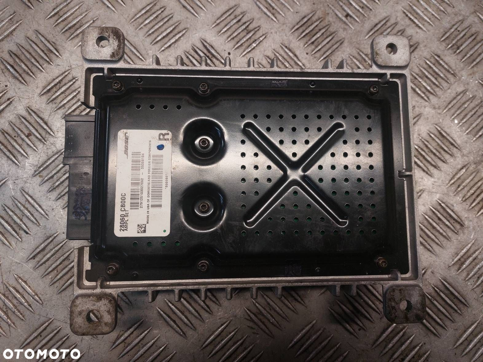 WZMACNIACZ AUDIO NISSAN MURANO Z50 28060CB00C - 3