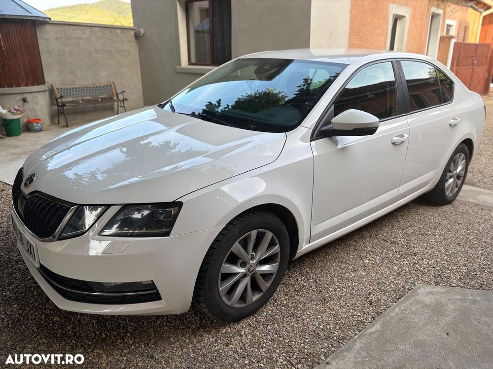 Skoda Octavia - 1