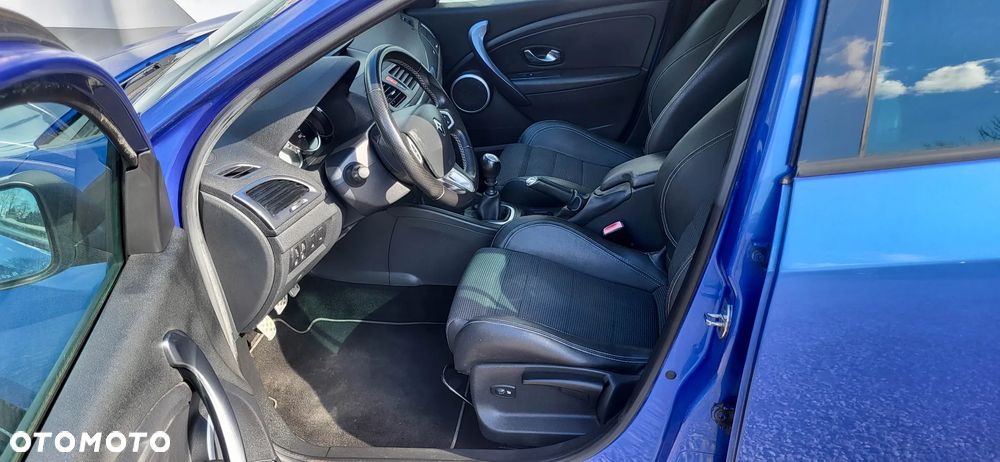 Renault Megane TCe 180 GT - 17