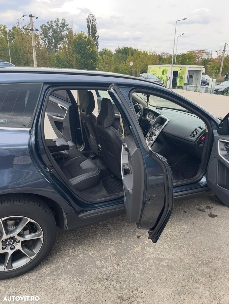 Volvo XC 60 D5 AWD Summum - 12