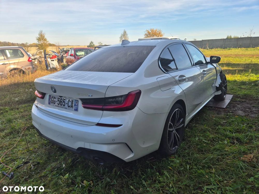 BMW Seria 3 320e PHEV xDrive M Sport - 5