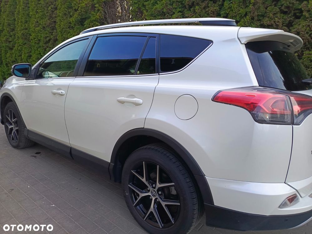 Toyota RAV4 2.0 D-4D Active 4x2 - 5