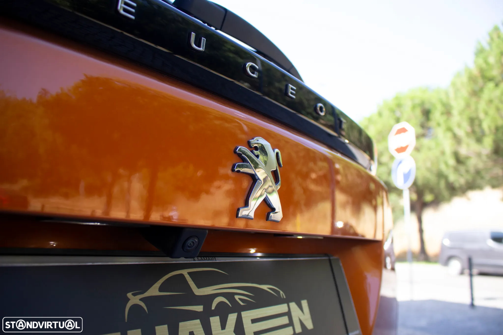 Peugeot 2008 1.2 PureTech Allure Pack - 12