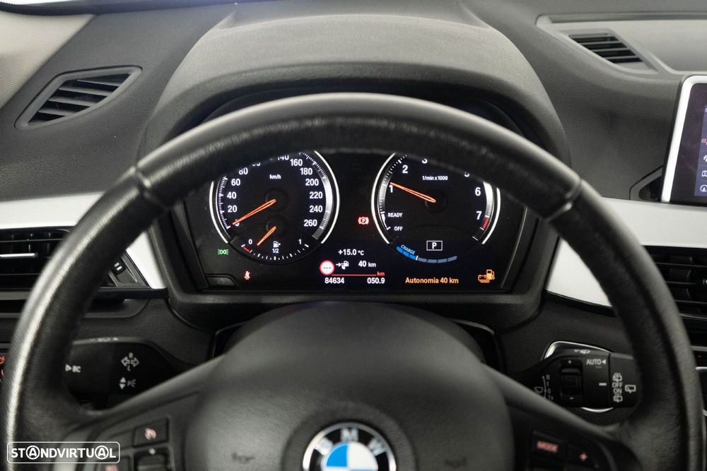 BMW X1 25 e xDrive Corporate Edition - 25