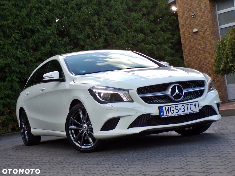 Mercedes-Benz CLA 180 UrbanStyle Edition - 3