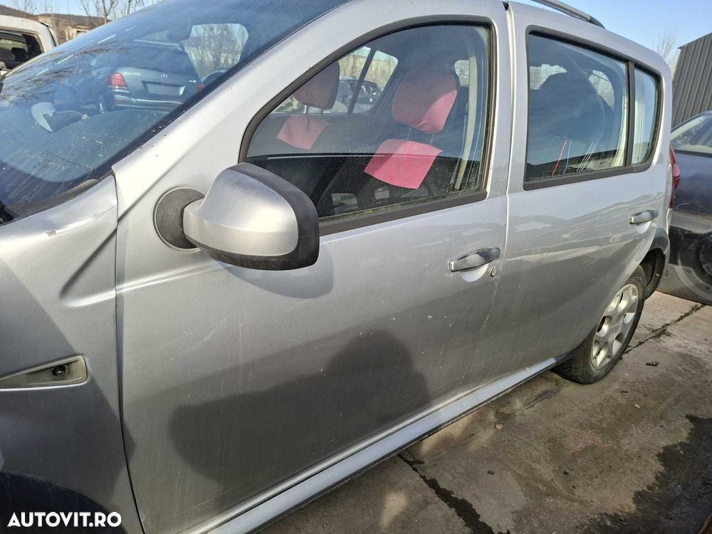 Usa dezechipata stanga/dreapta, fata/spate Dacia Sandero 2010 - 2