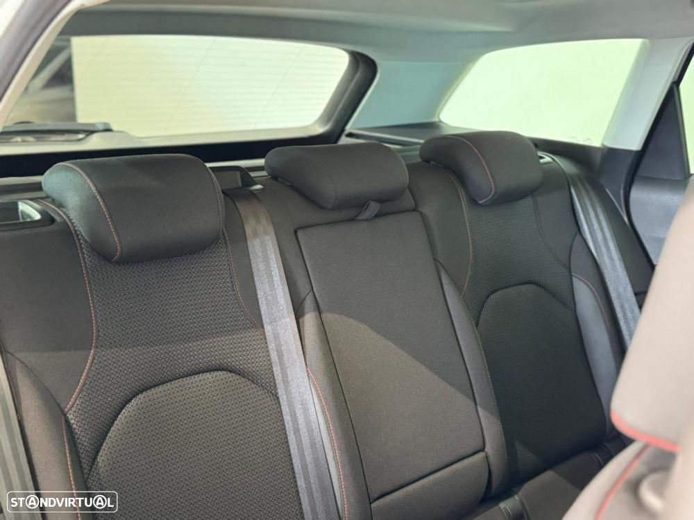 SEAT Leon ST 2.0 TDI DPF DSG FR - 24