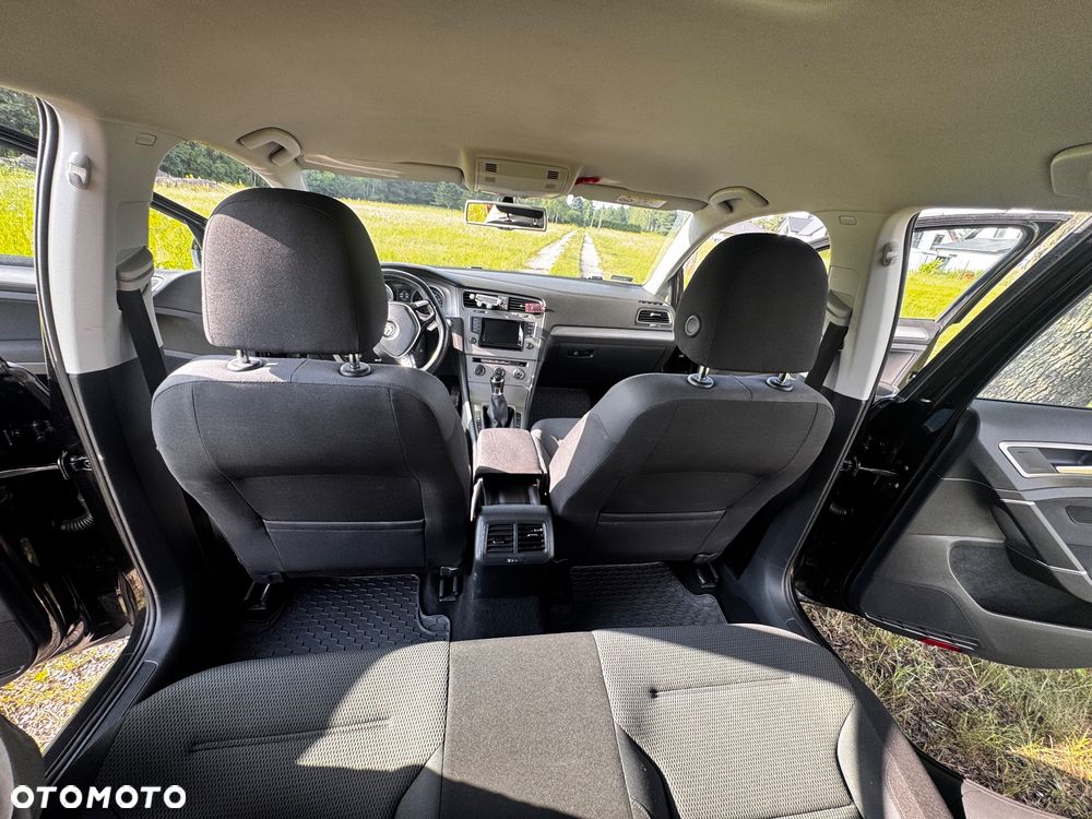 Volkswagen Golf 1.6 TDI BMT Comfortline - 10