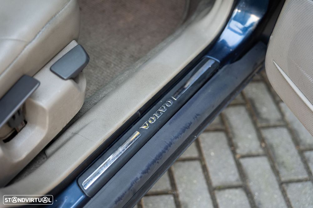 Volvo XC 70 D5 Nivel 2 Auto. - 15