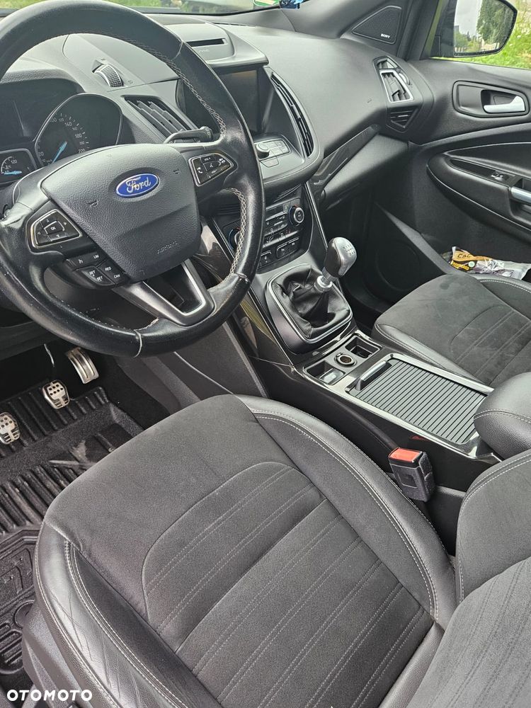Ford Kuga 2.0 TDCi AWD ST-Line - 17