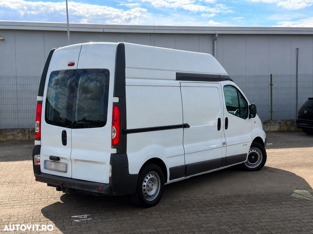 RENAULT Trafic 2010 — imagine 3