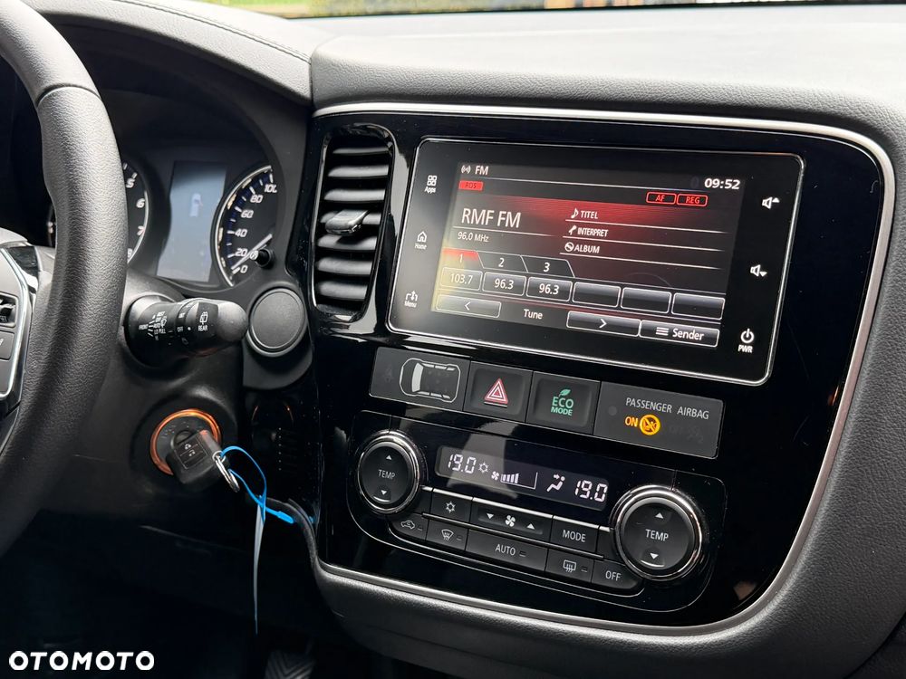 Mitsubishi Outlander 2.0 2WD Edition 100 - 30
