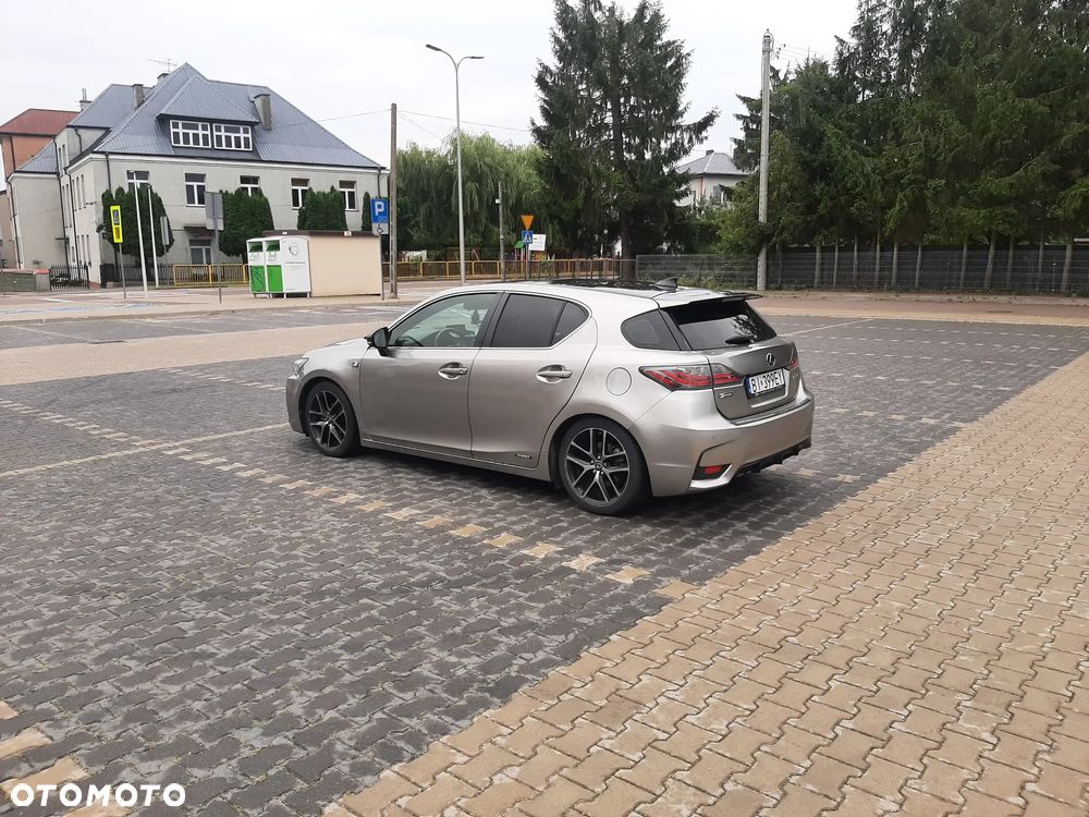 Lexus CT 200h Classic - 10