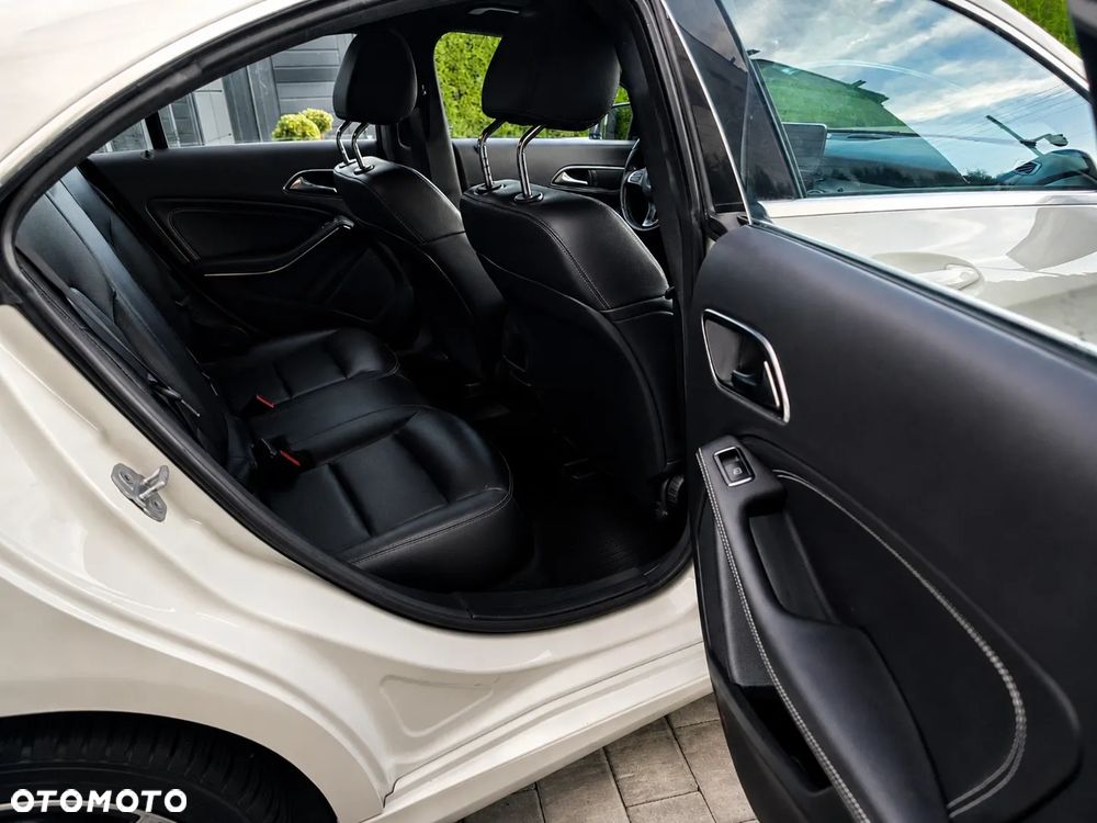 Mercedes-Benz CLA - 7