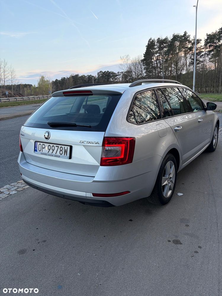 Skoda Octavia 1.6 TDI SCR Active - 2