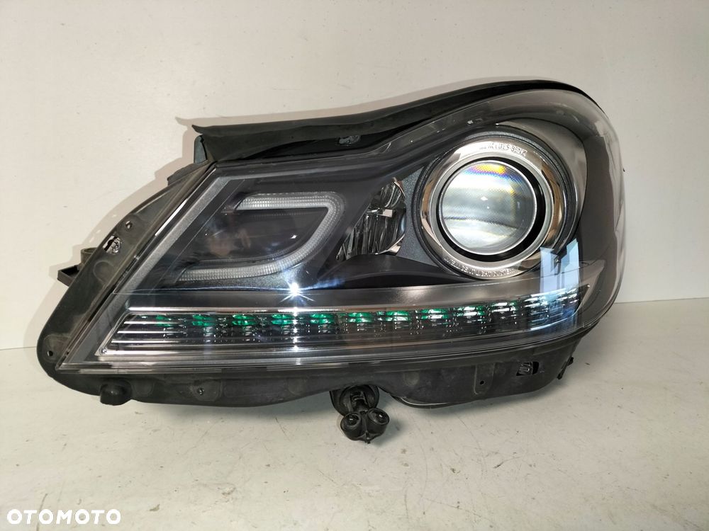 lampa przednia reflektor lewa mercedes c klasa w204 lift 11-14 xenon - 2