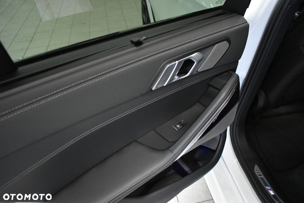 BMW X6 - 22