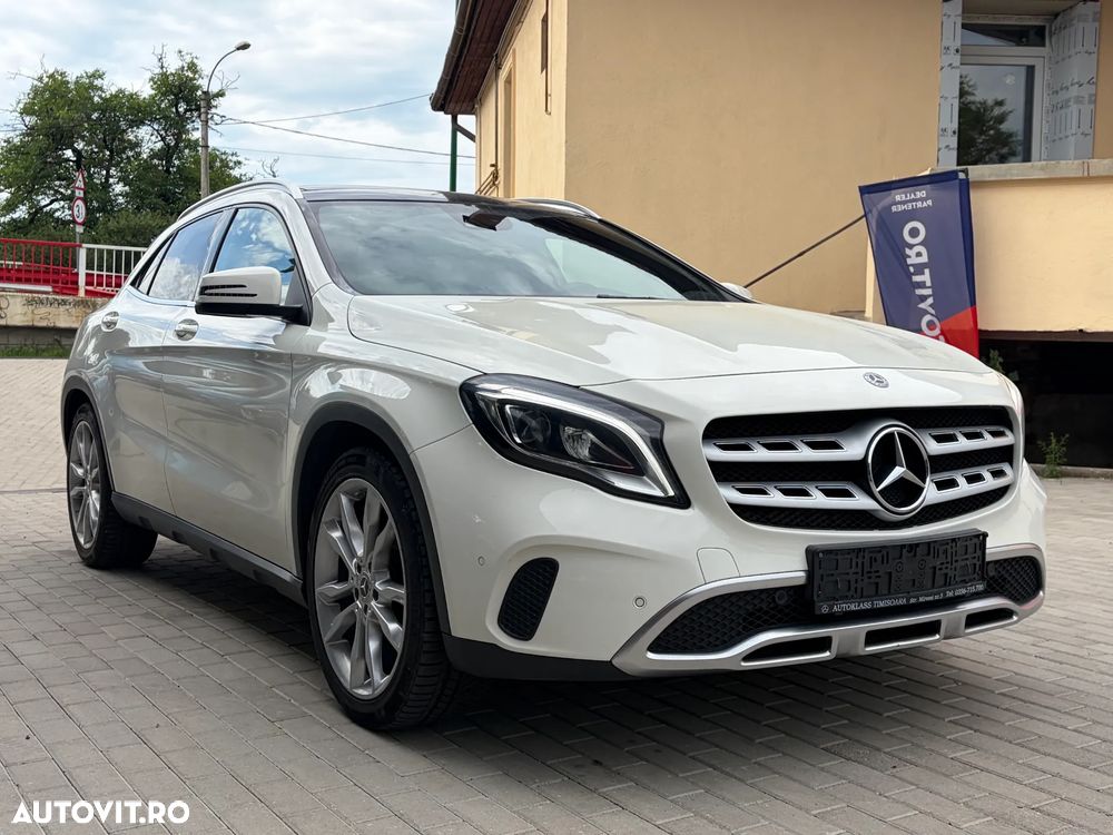 Mercedes-Benz GLA 220 d Aut. - 2