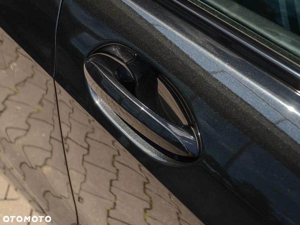 BMW Seria 1 118d Sport Line - 13