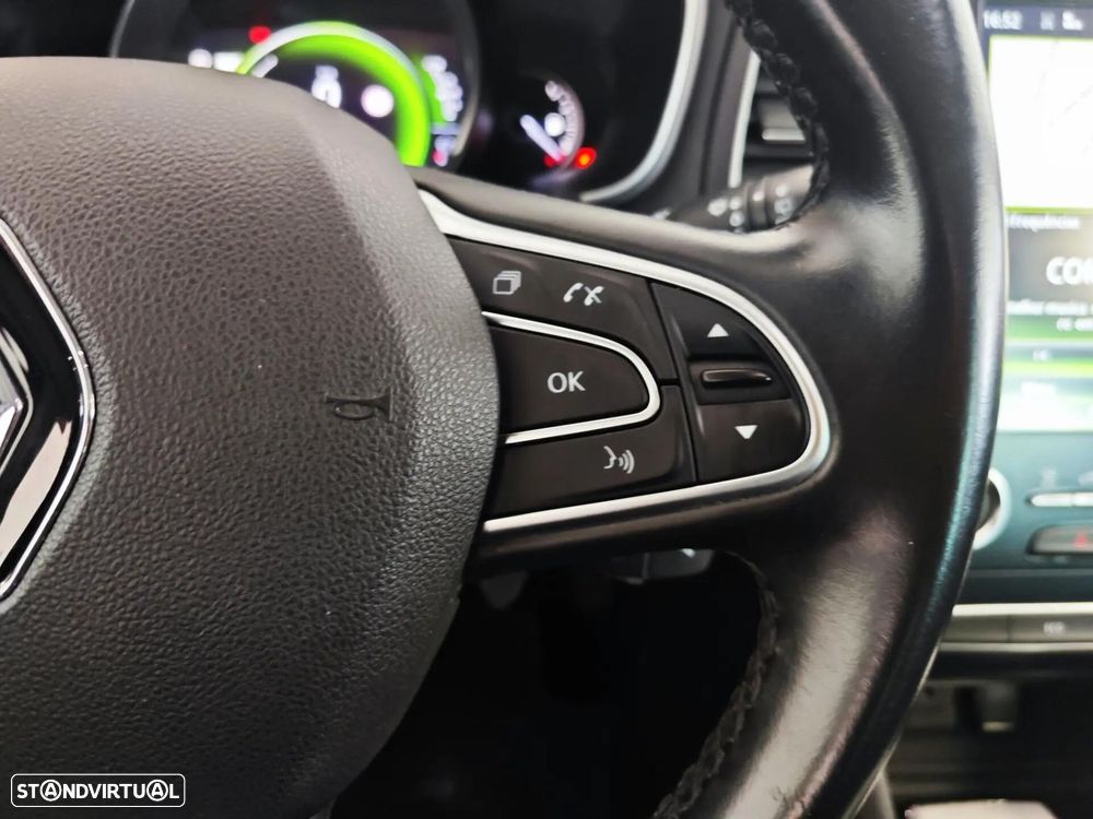 Renault Mégane ENERGY TCe 130 EDC INTENS - 24