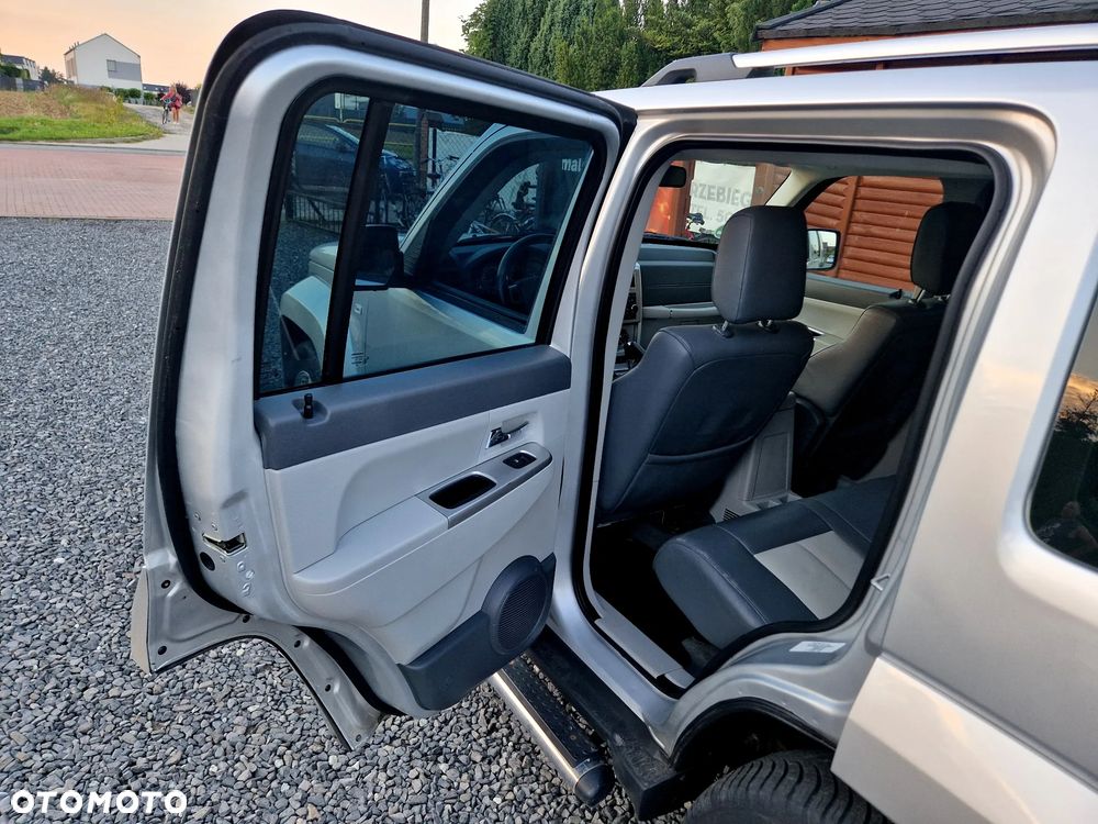 Jeep Cherokee 3.7 Limited - 22