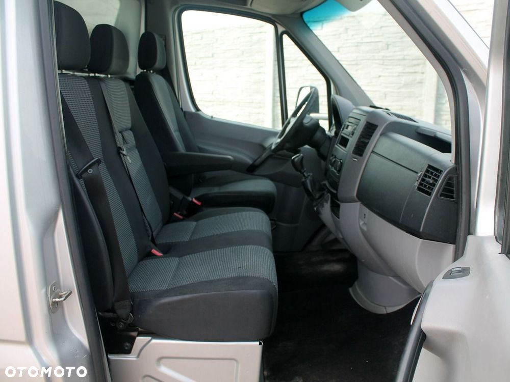 Mercedes-Benz Sprinter - 7