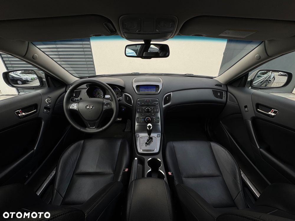 Hyundai Genesis Coupe 3.8 V6 Automatik - 7