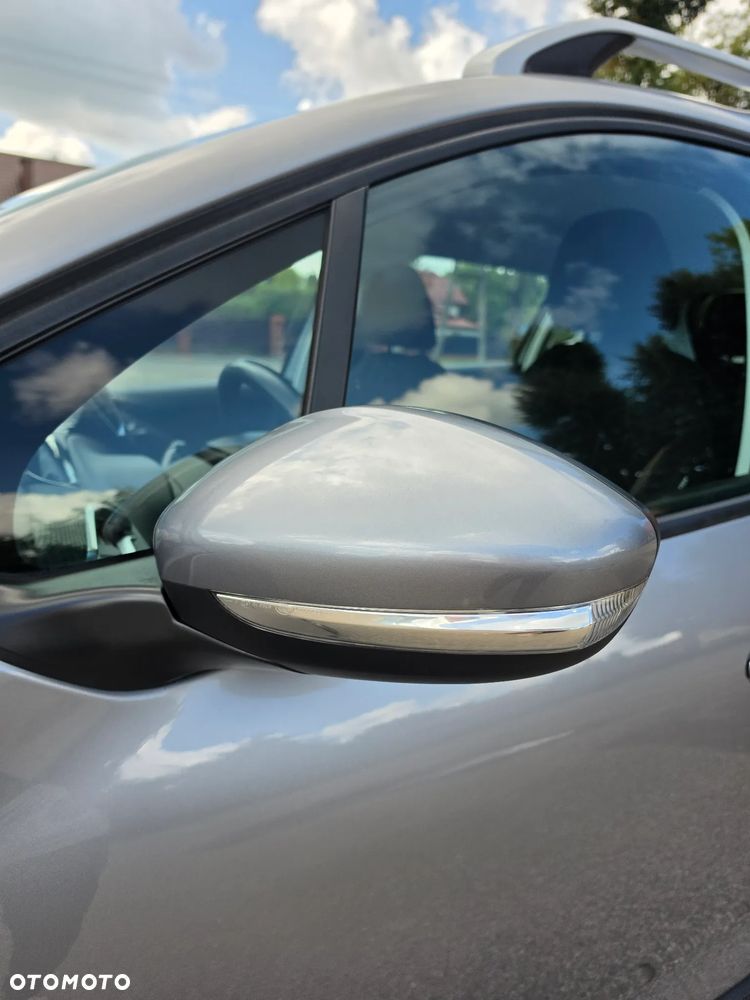Peugeot 2008 - 8