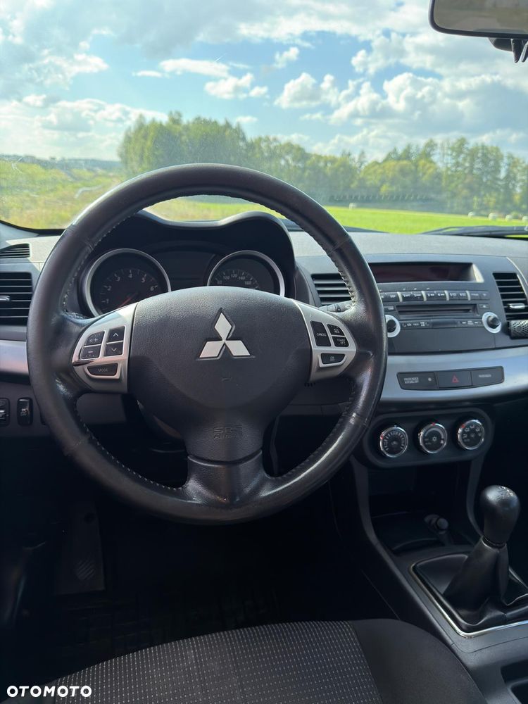 Mitsubishi Lancer 1.6 Inform - 14
