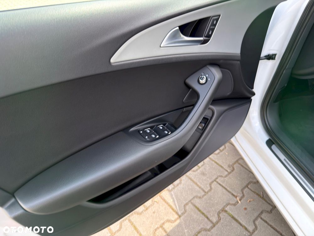 Audi A6 Limousine 2.8 FSI quattro S tronic sport selection - 17