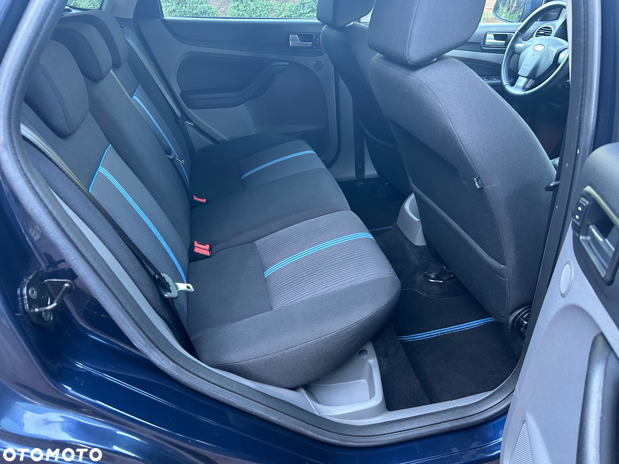 Ford Focus - 32