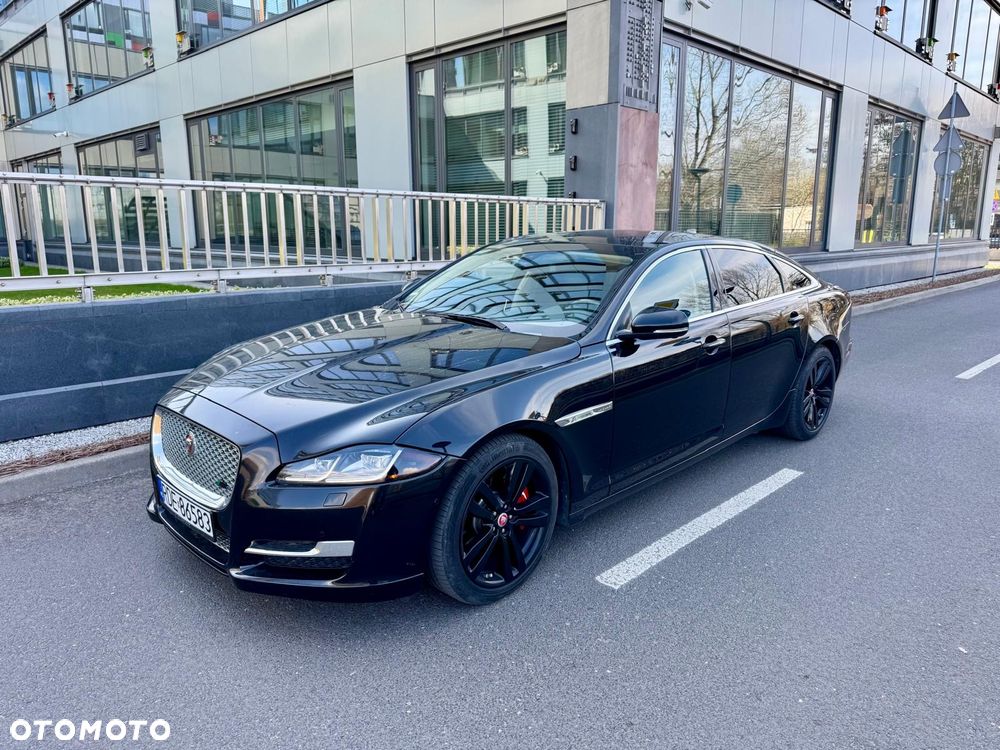 Jaguar XJ - 14