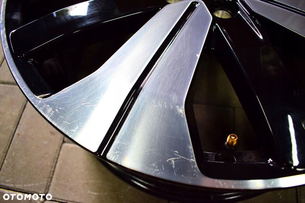 VOLVO 19 XC40 Nowy Model Oryginał - 5