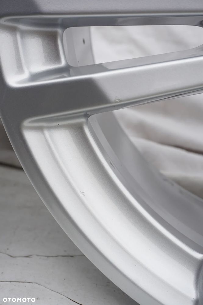 Audi Q3 5x112 17 7J et40 stan bdb- - 8