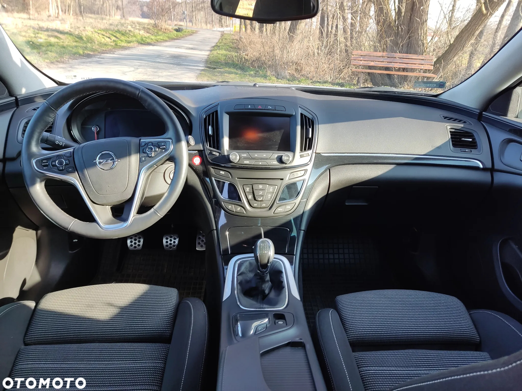 Opel Insignia 1.6 T Cosmo S&S - 9
