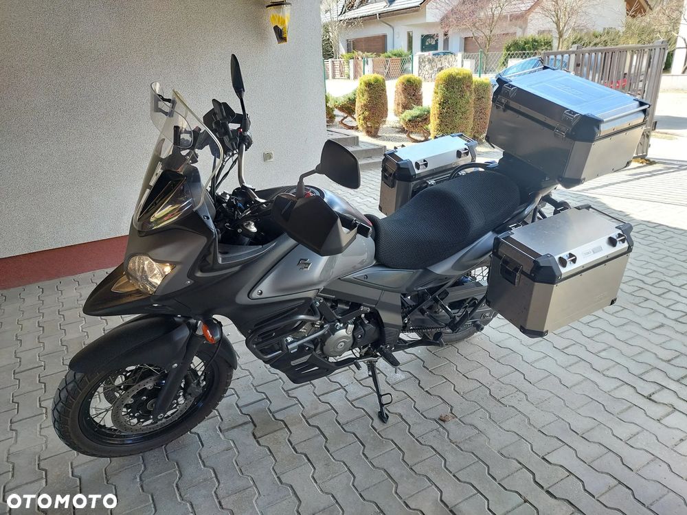 Suzuki V-STROM - 1