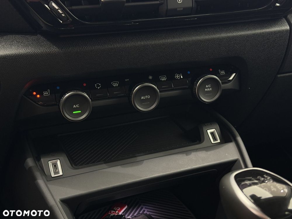 Citroën C4 1.2 PureTech Shine S&S - 25