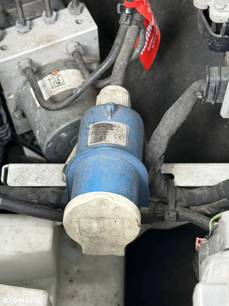 Mercedes-Benz Sprinter - 21