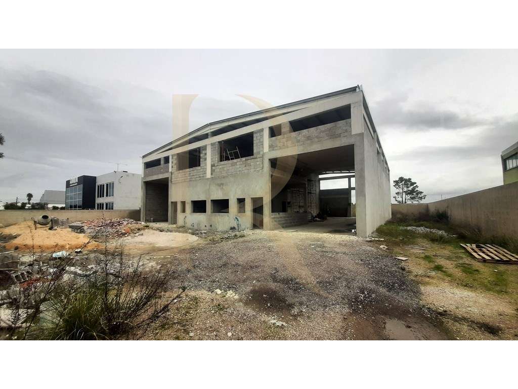 Armazém com logradouro em Pinhal de Frades - Casal do Marco - Grande imagem: 2/11