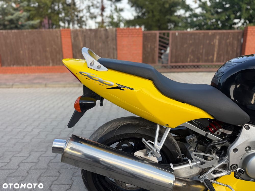 Honda CBR - 8