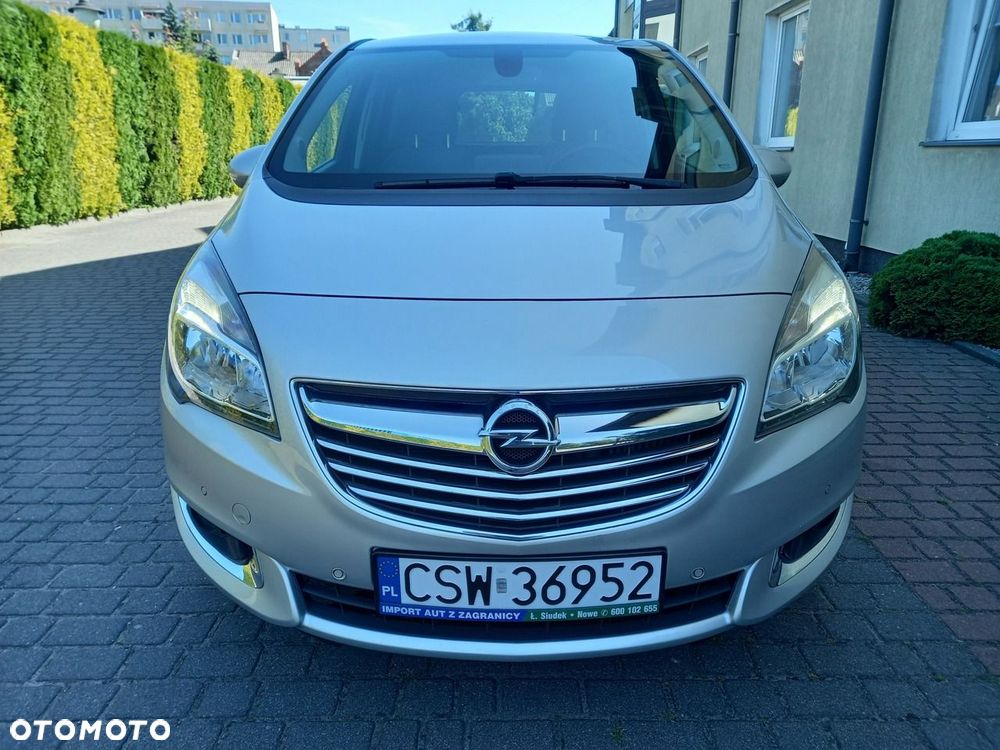 Opel Meriva 1.4 T Essentia S&S - 11